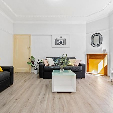 Burwood Newly Renovated 2 Bedroom Apartment Sydney Eksteriør billede