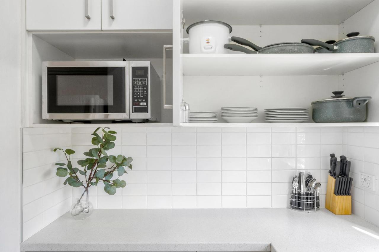 Burwood Newly Renovated 2 Bedroom Apartment Sydney Eksteriør billede